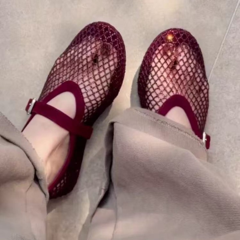 Women'S Fashion Footwear - Hollow Rhinestone Baotou Sandals Women 2026