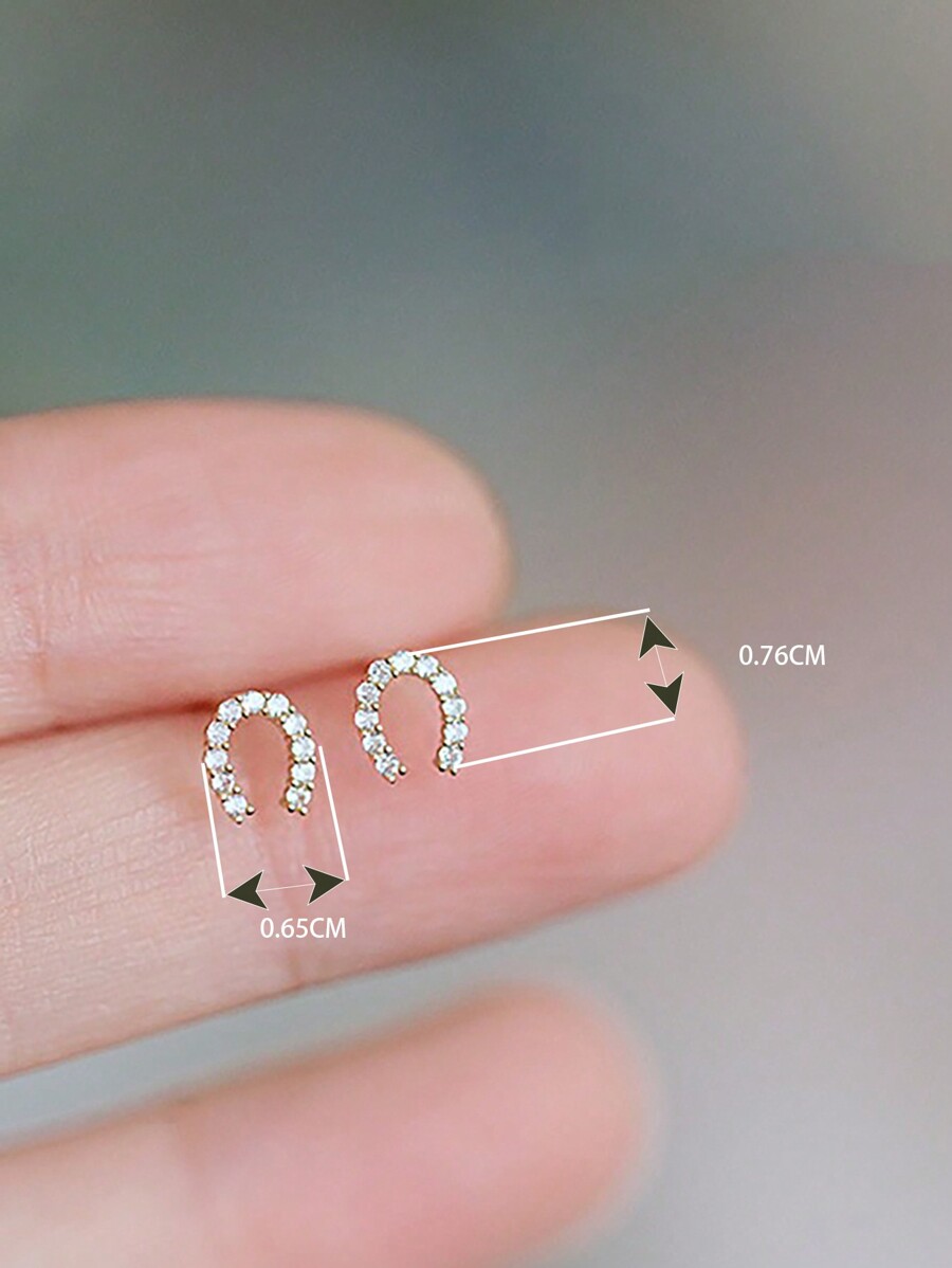 Small Horseshoe-Shaped Cubic Z - Women'S Fashion Earrings のレビューと価格