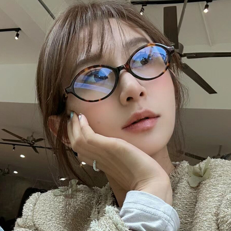 New Oval sunglasses For women  - Women'S Fashion Glasses With Clear Lenses のレビューと価格