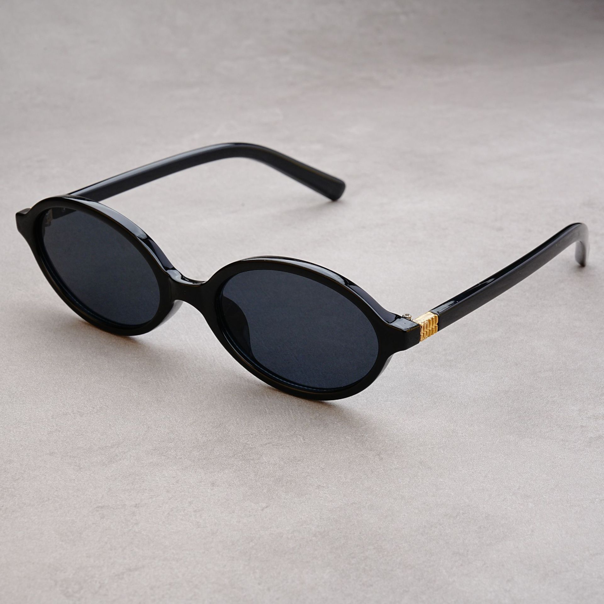 New Oval sunglasses For women  - Women'S Fashion Glasses With Clear Lenses のレビューと価格