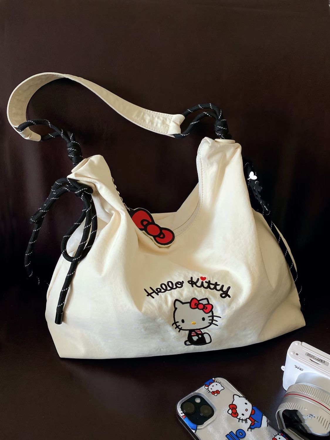 Hello Kitty Knot Canvas Tote B - Canvas Tote Bag のレビューと価格