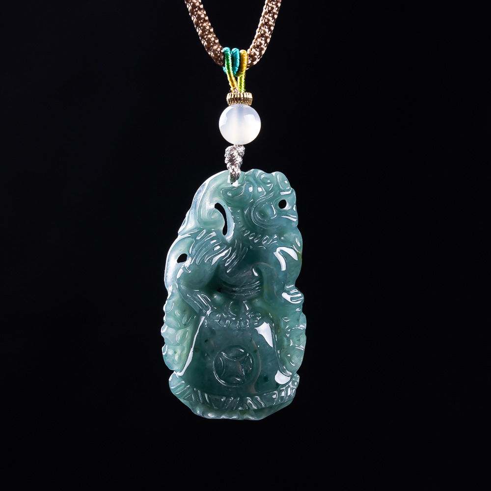 Burmese Jadeite Pixiu Pendant  - Women Fashion Necklace のレビューと価格