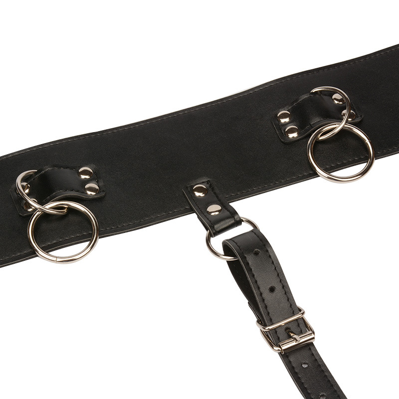 Leather Strap on Bdsm Bondage  - Women'S Fashion Harness のレビューと価格