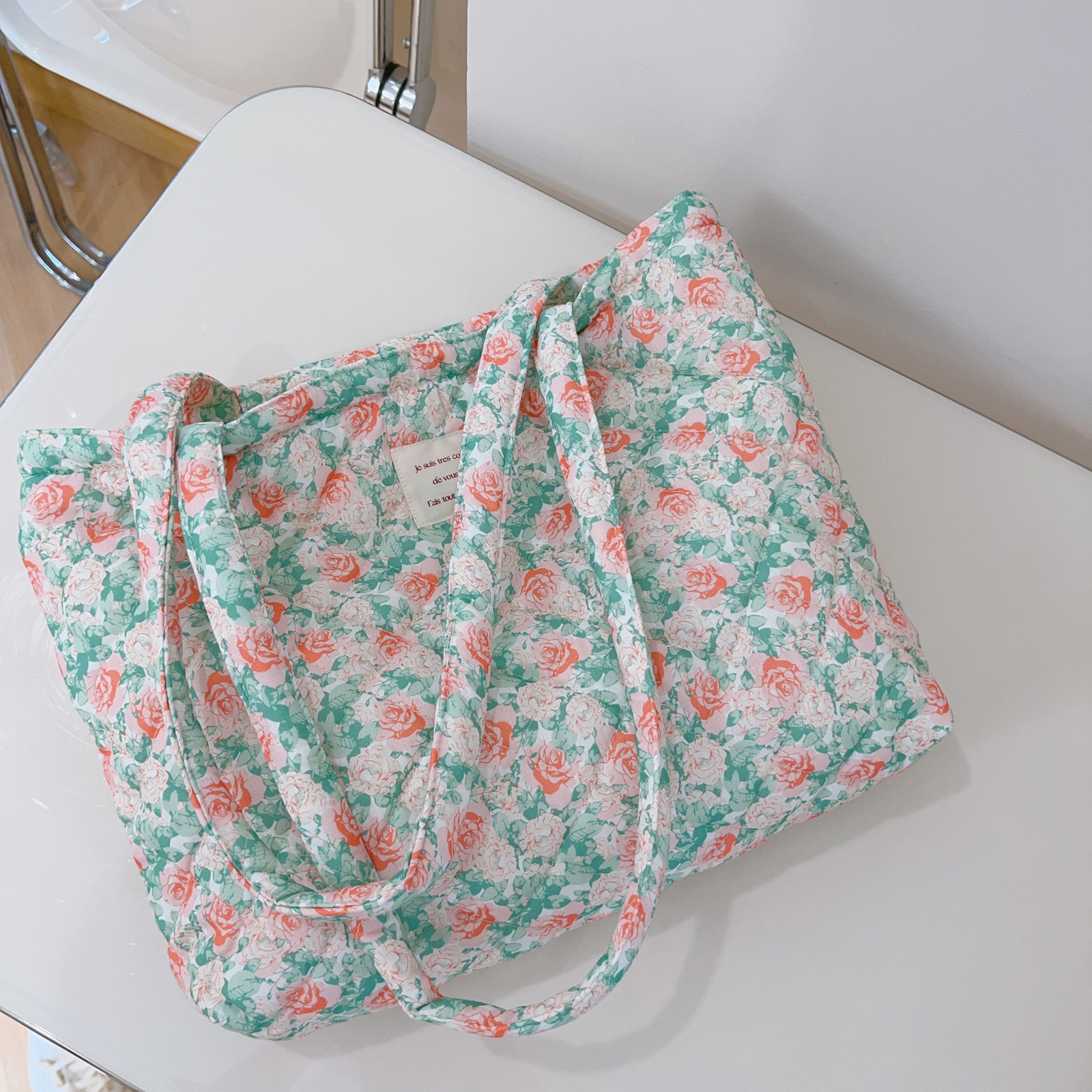 French Floral Quilted Tote Bag - Canvas Tote Bag のレビューと価格