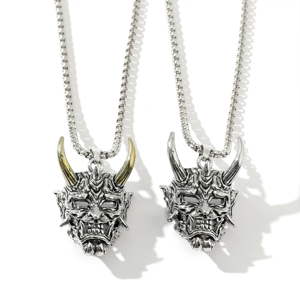 Handsome Rascal Ghost Mask Pen - Women Fashion Necklace のレビューと価格